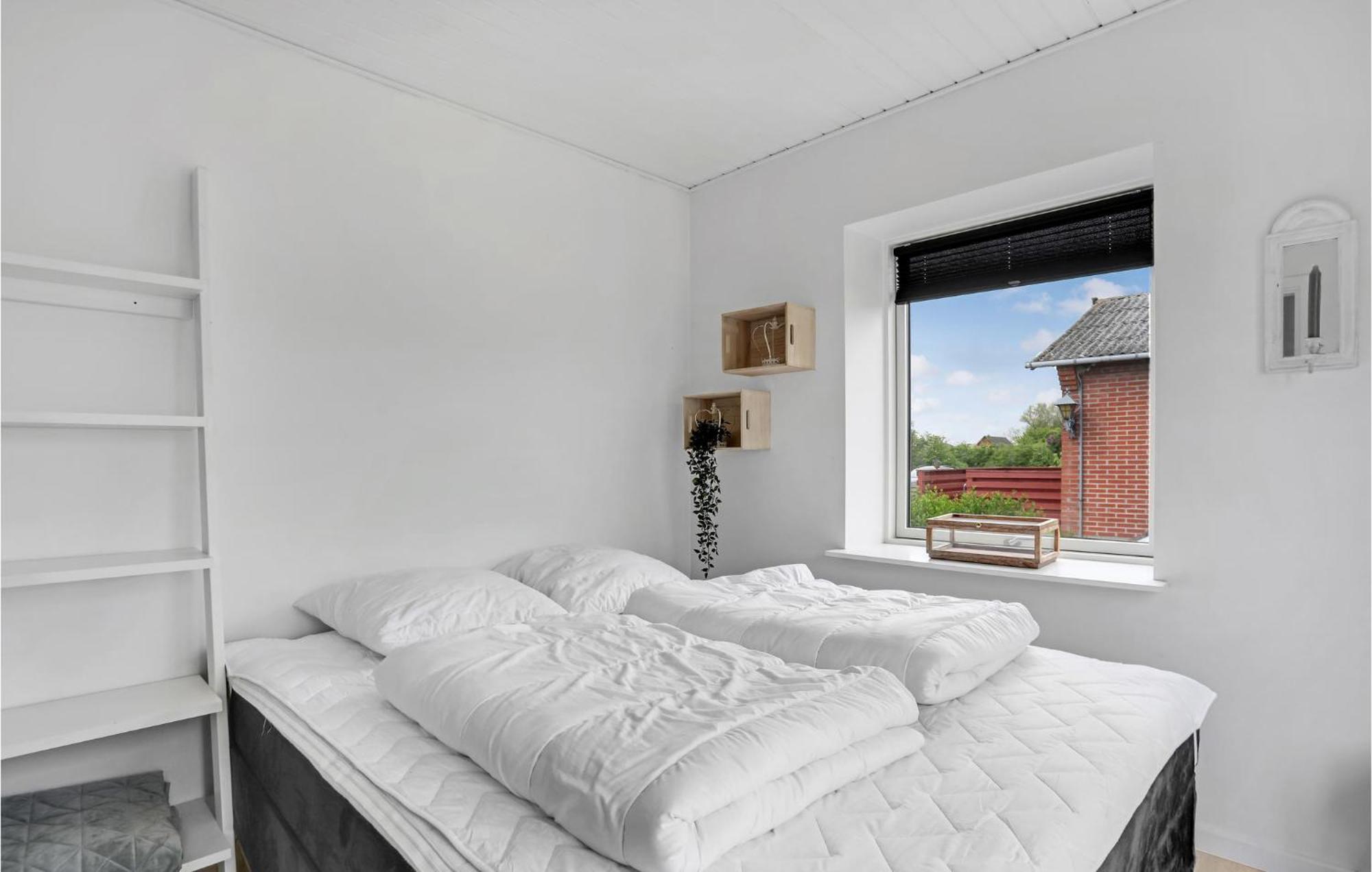 Beautiful Home In Ronne With House A Panoramic View מראה חיצוני תמונה