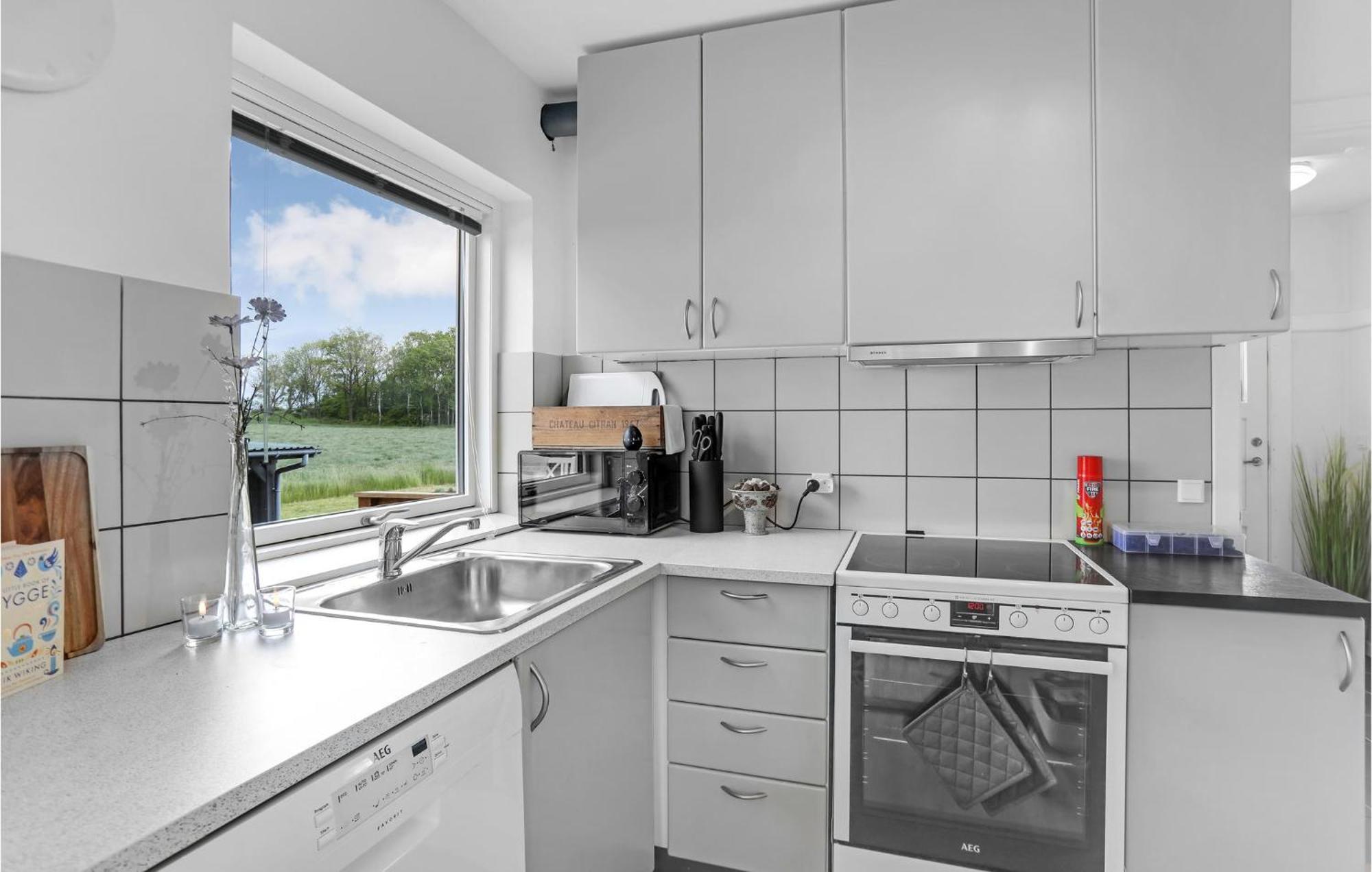 Beautiful Home In Ronne With House A Panoramic View מראה חיצוני תמונה